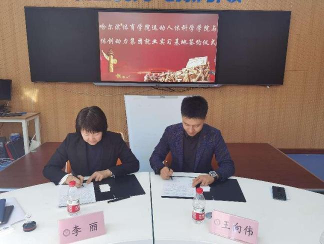 说明: eecbece44ce14a4932f7362c3559eec
