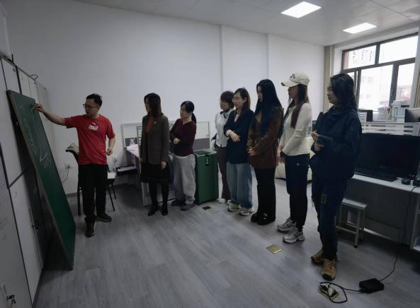 说明: 766104142775961176