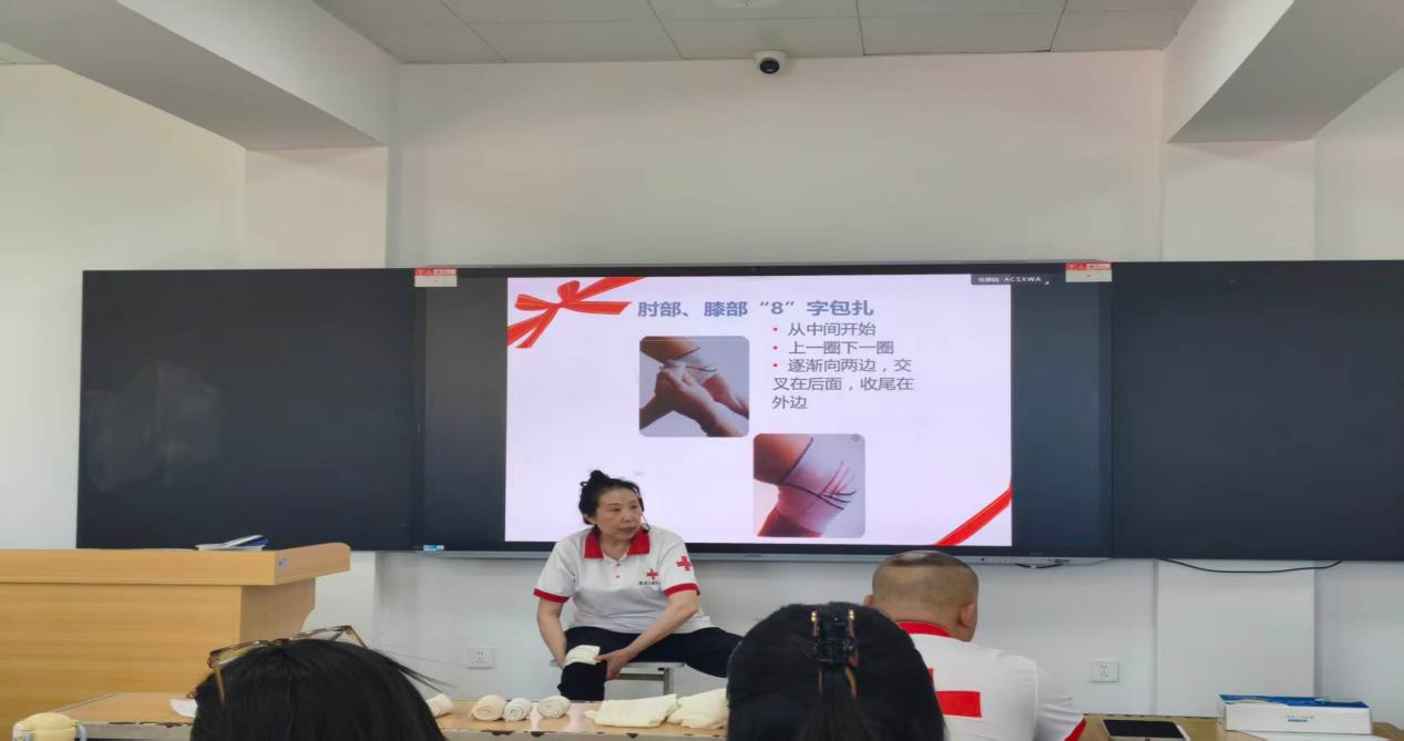 说明: 2b8a825b1be14c0ea1a1f34491e96d09