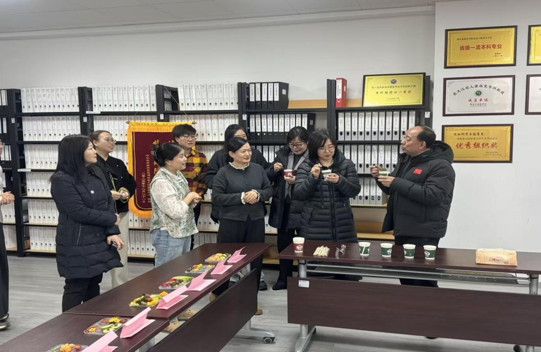 说明: 3f7c2c9964f3308e4622c9d99621f015