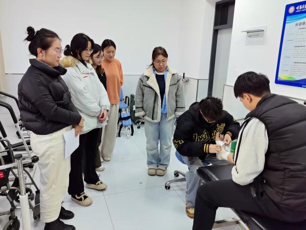 说明: 1466fe073f98359d7e6d207b93c6f026