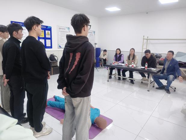 说明: 87d80bfc32b6b51d05d6db493d7013c7