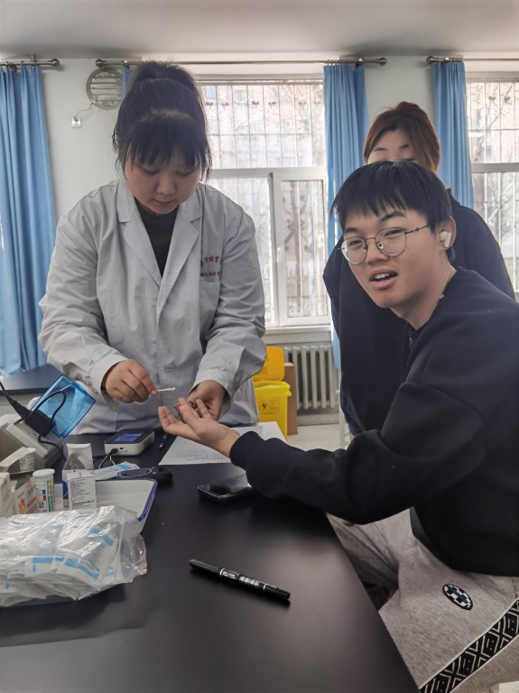 说明: fd5f8bf2686202a421491396d77fc12